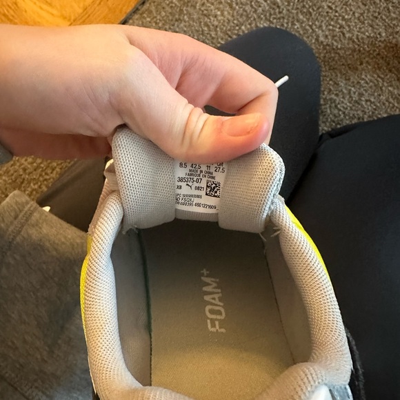 Puma sneakers (worn once) size 11 - Picture 6 of 7